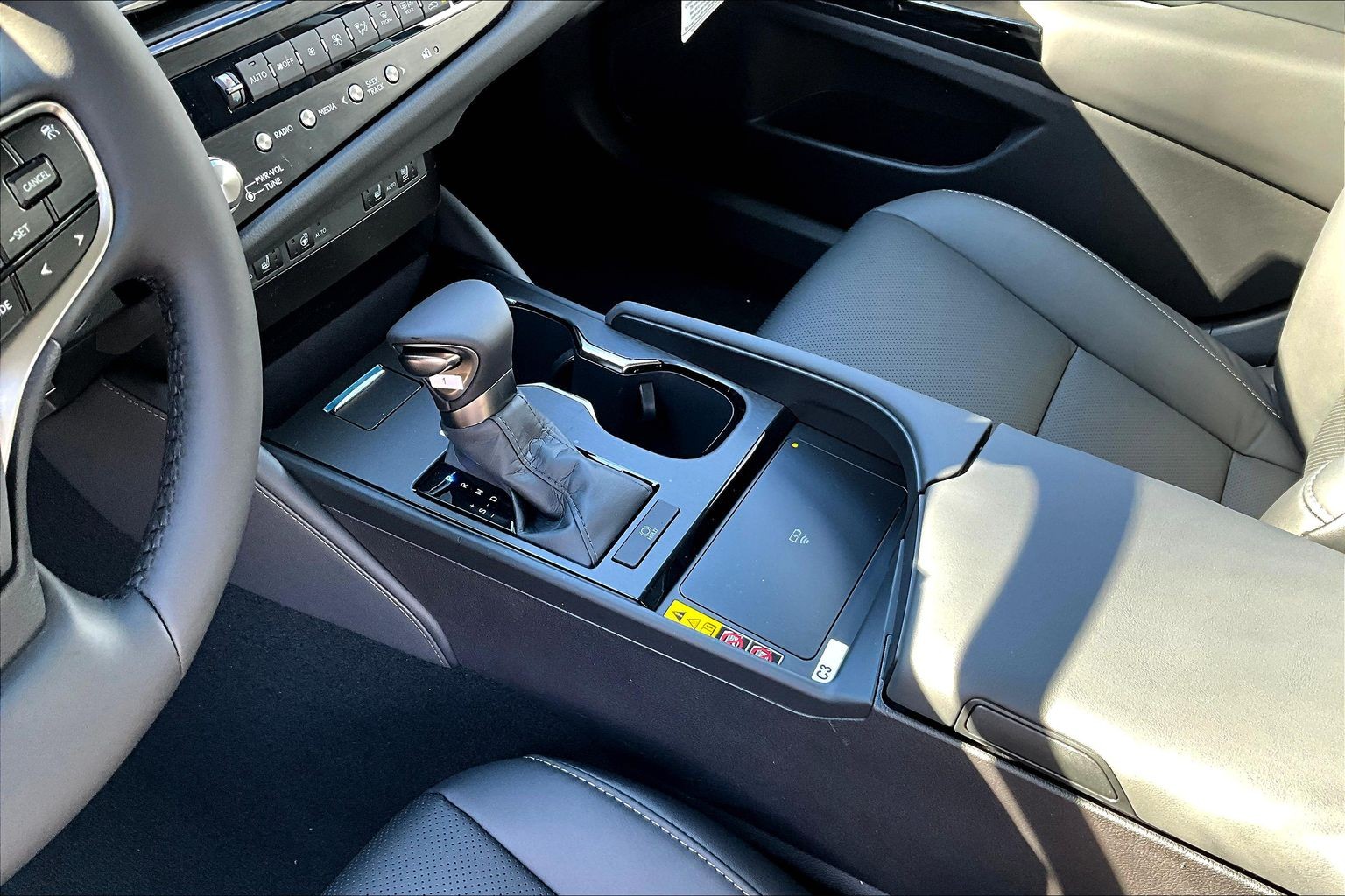 New 2025 Lexus ES 350 350 4D Sedan in Bridgewater Township